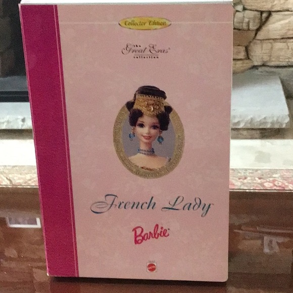 The great Eras Collection Barbie as a French lady - Picture 4 of 6